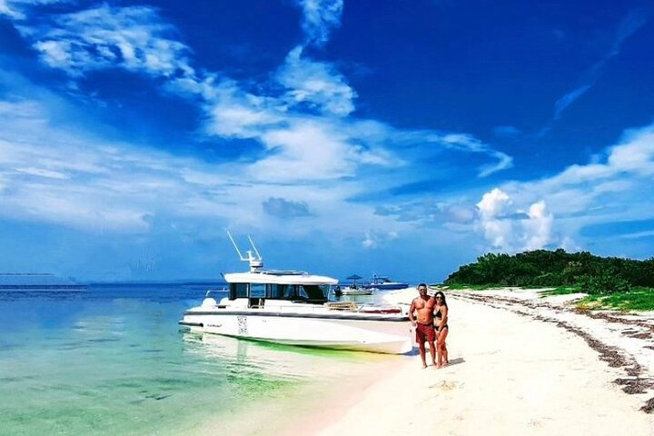 Half Day Luxury Boat Tour in St. Petersburg with Snorkeling - Photo 1 of 19